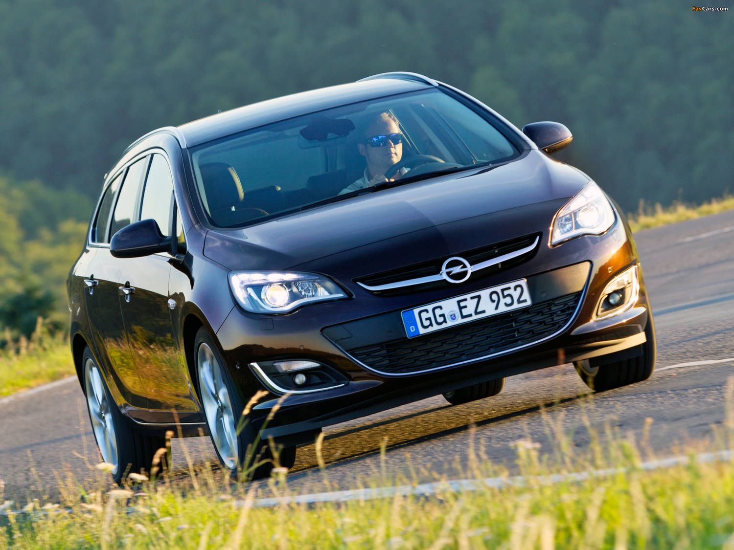 Opel Astra J, 2010-2017
