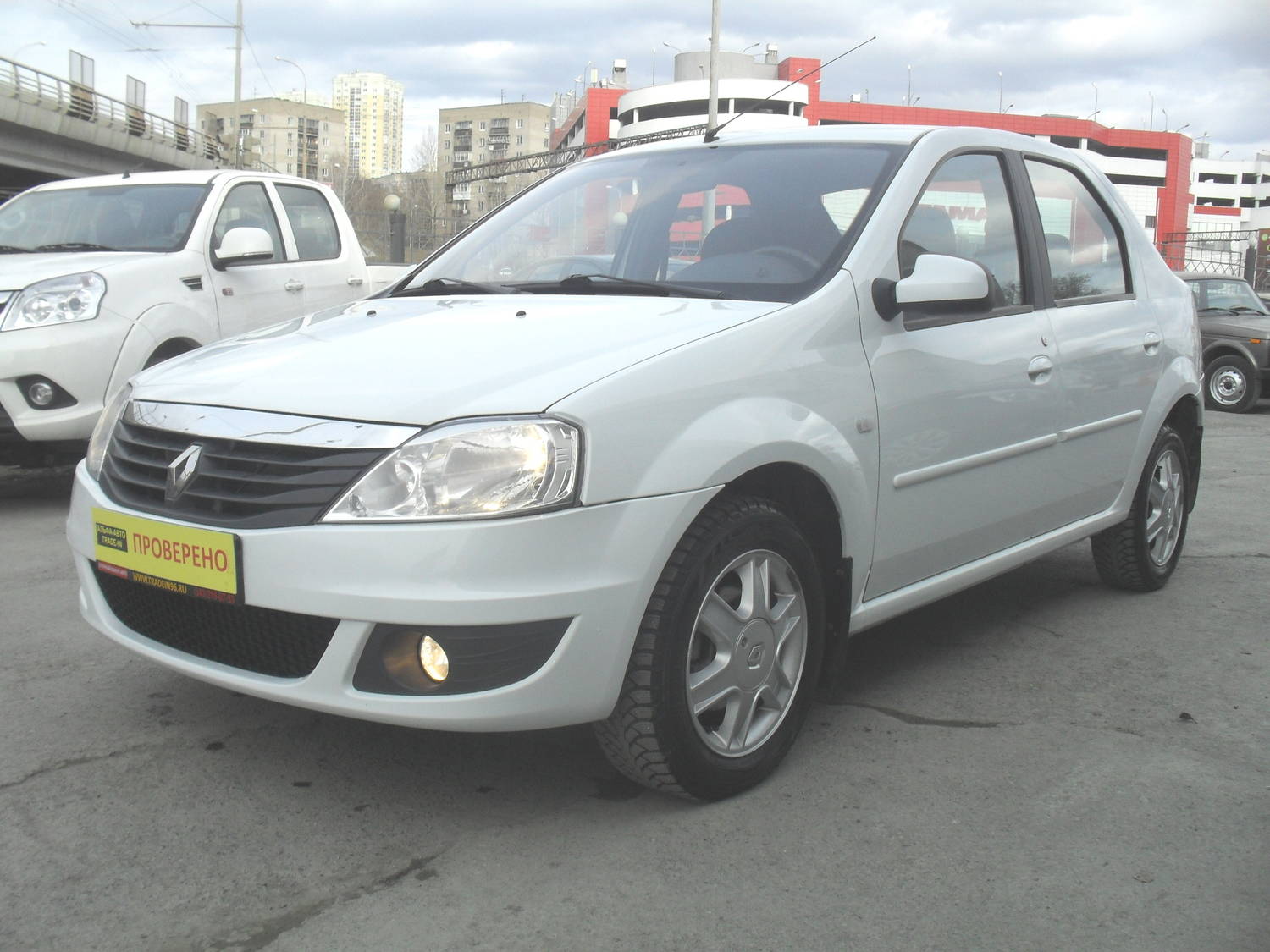 Renault Logan, 1, 2005-2014