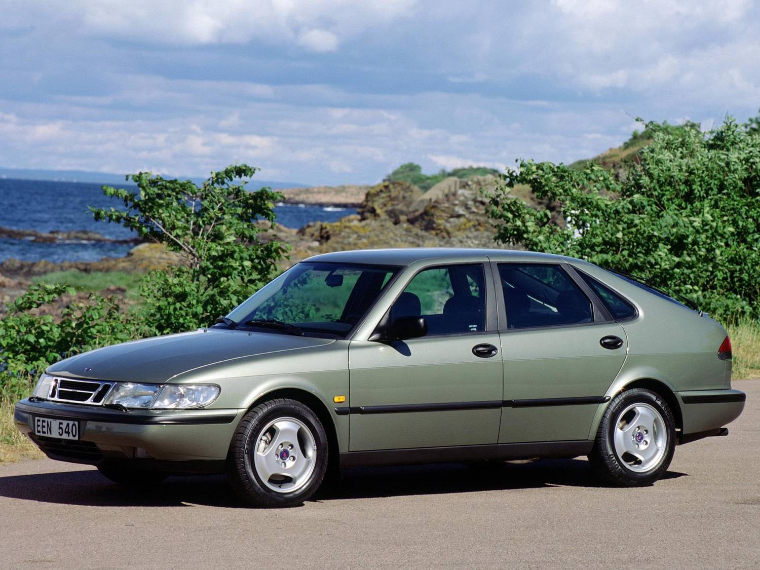 Saab 900, 1993-1998